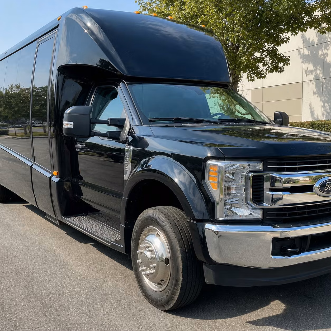 minibuses are the perfect fit for smaller carrollton prom groups